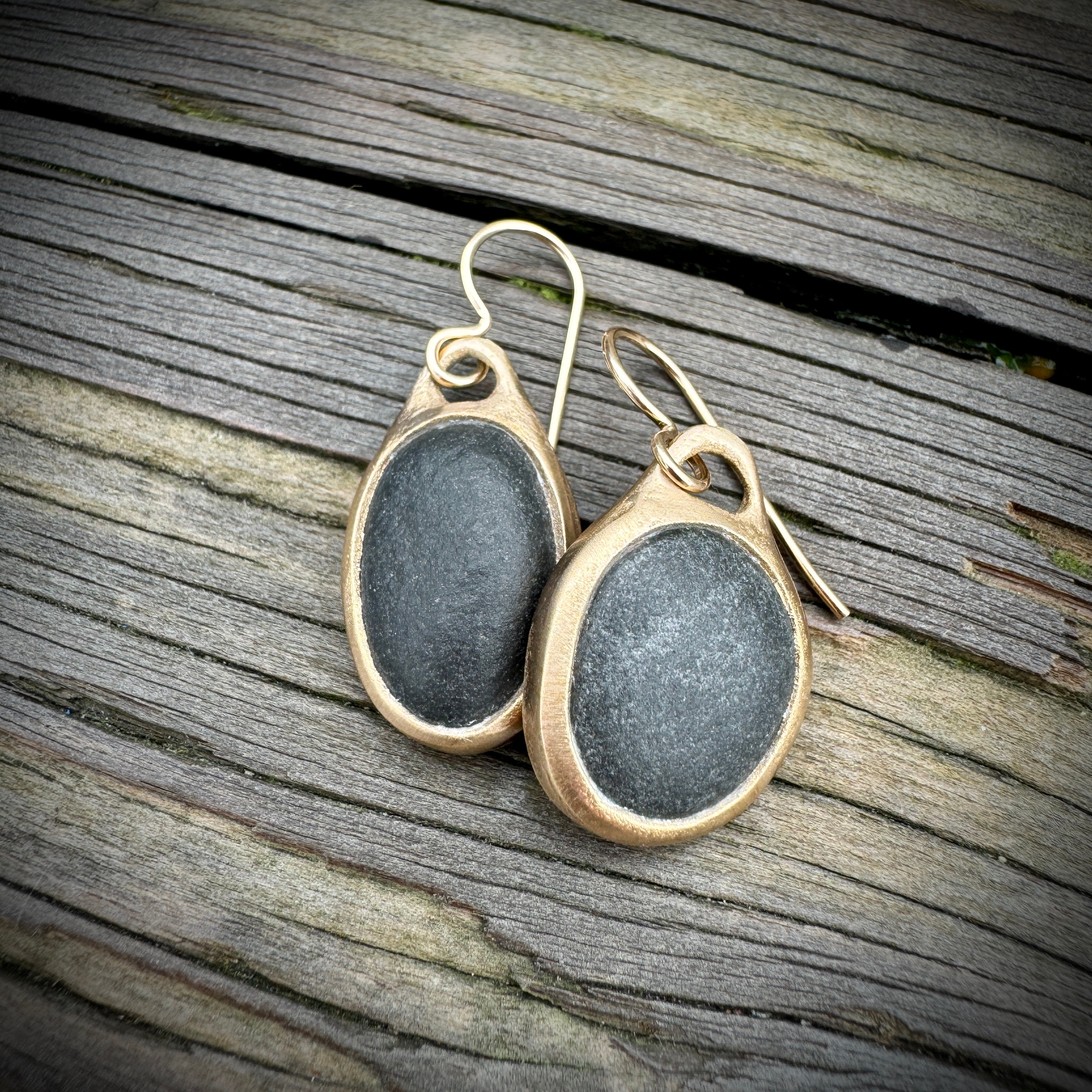 Pebblebelly Earrings #571