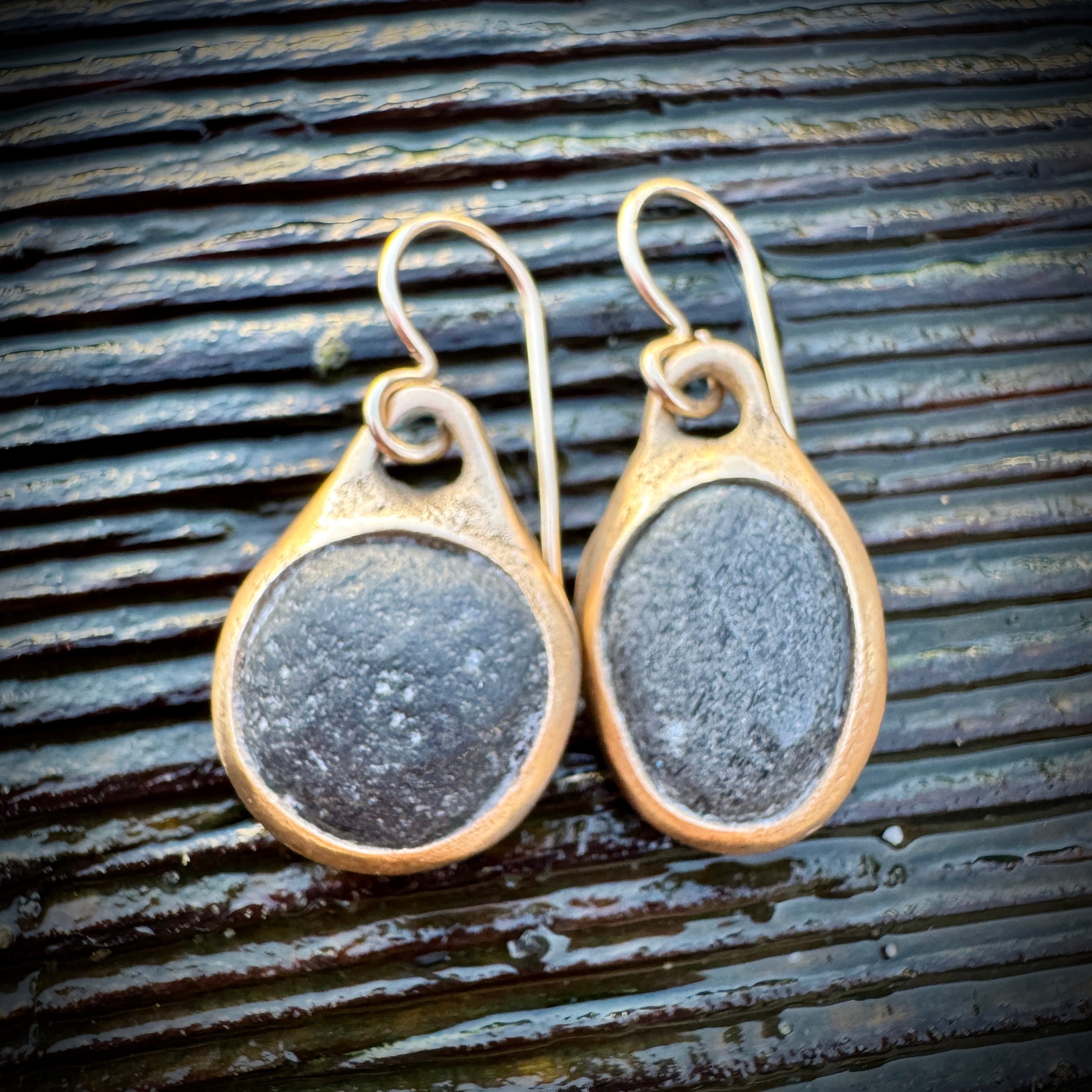 Pebblebelly Earrings #603